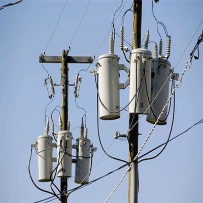 Pierwotne napięcie 2,4kV 34,5kV 50/60Hz Częstotliwość 10kVA 167kVA Jednofazowy transformator